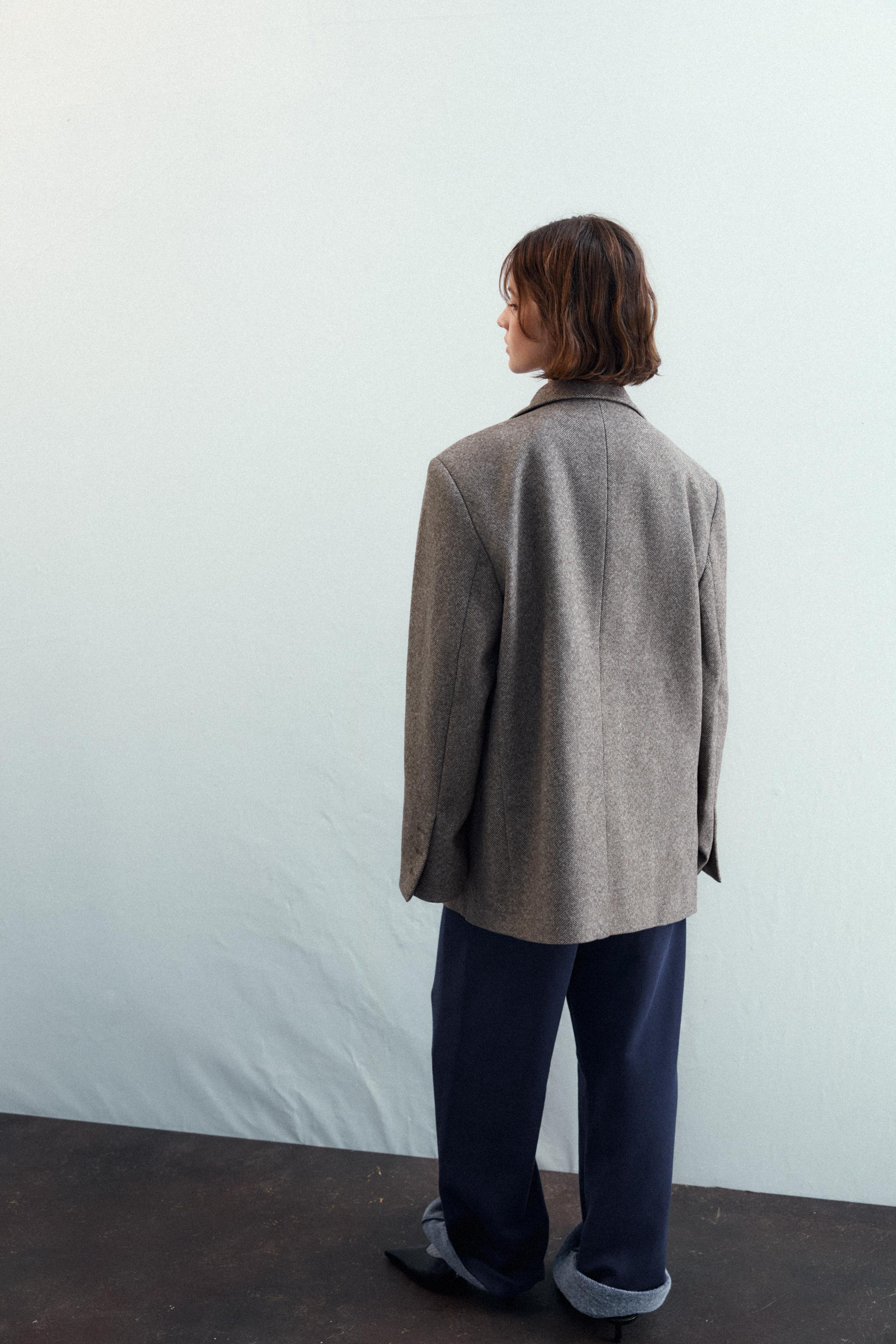 HERRINGBONE BLAZER WITH SHOULDER PADS